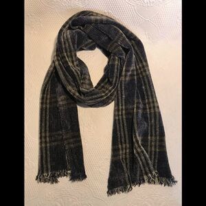 Frittelli & Lockwood chenille plaid fringed scarf